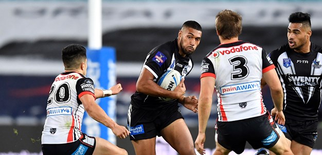 Warriors run over Magpies