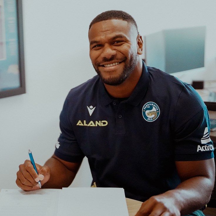 Eels extend Maika Sivo