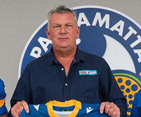 Parramatta Eels Sign Betfocus