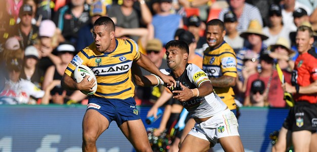 Hayne keen to continue dual centre/fullback role