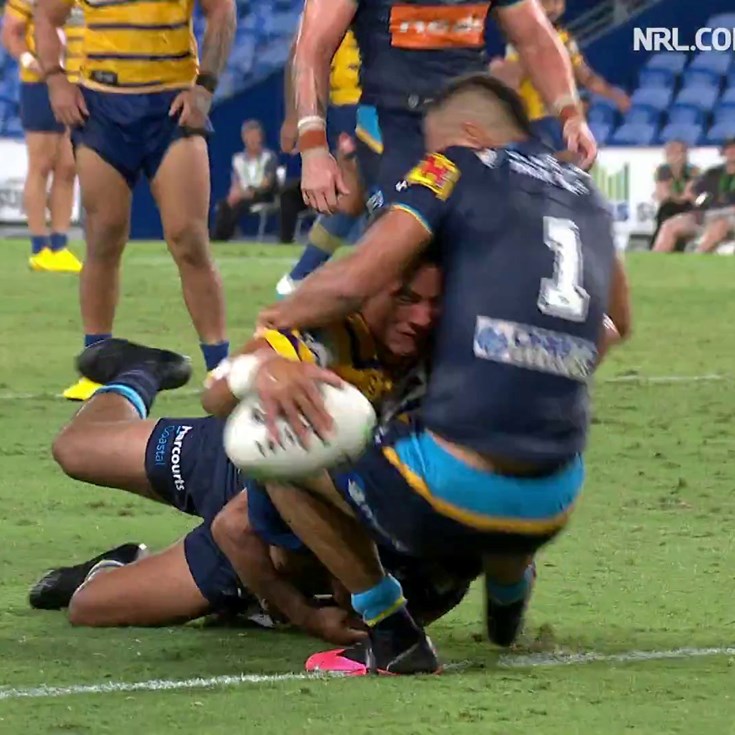 Evans monsters his way to a try