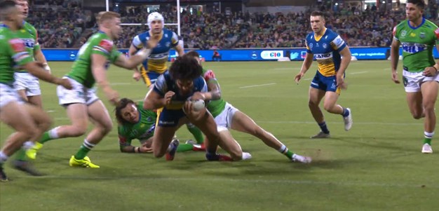Papali'i crushes Papalii for Eels' first try
