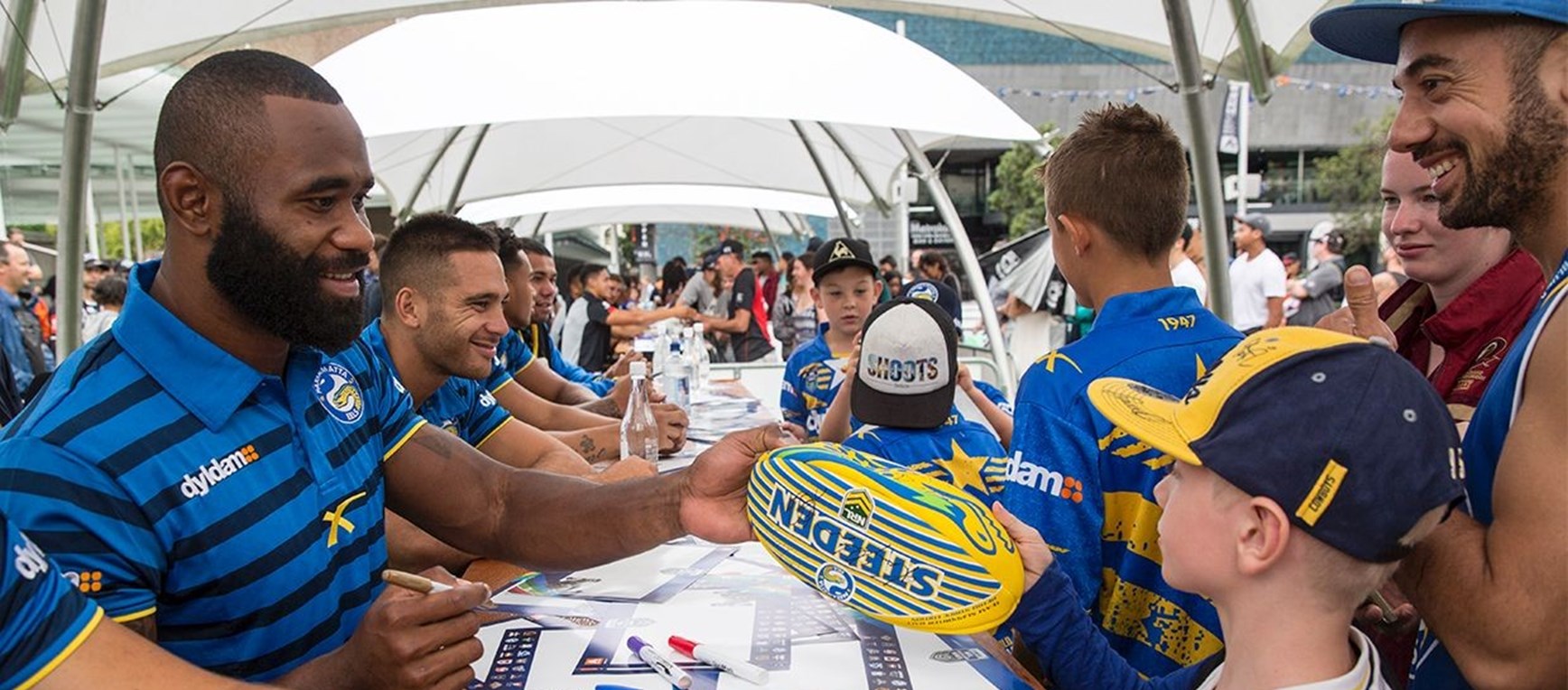 GALLERY | Auckland Nines Fan Day