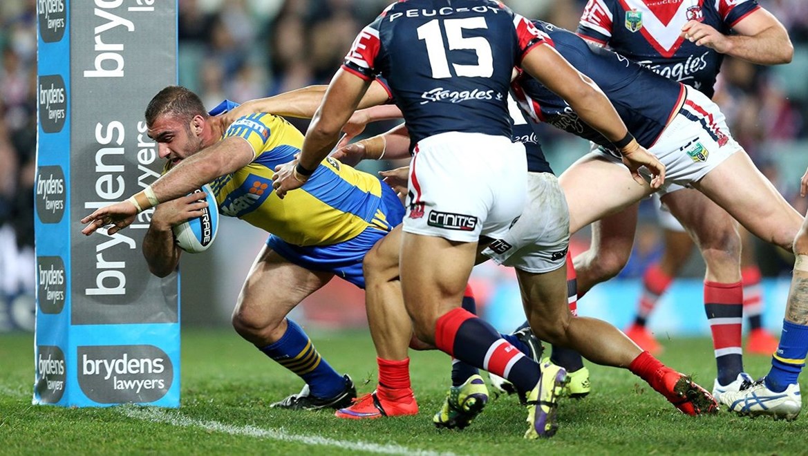 Eels Celebrate after Tim Mannah scores  :Digital Image Grant Trouville Â© NRLphotos  : NRL Rugby League - Round 23, Sydney Roosters v Parramatta Eels  at Allianz Stadium SFS, Saturday the 15th August 2015.