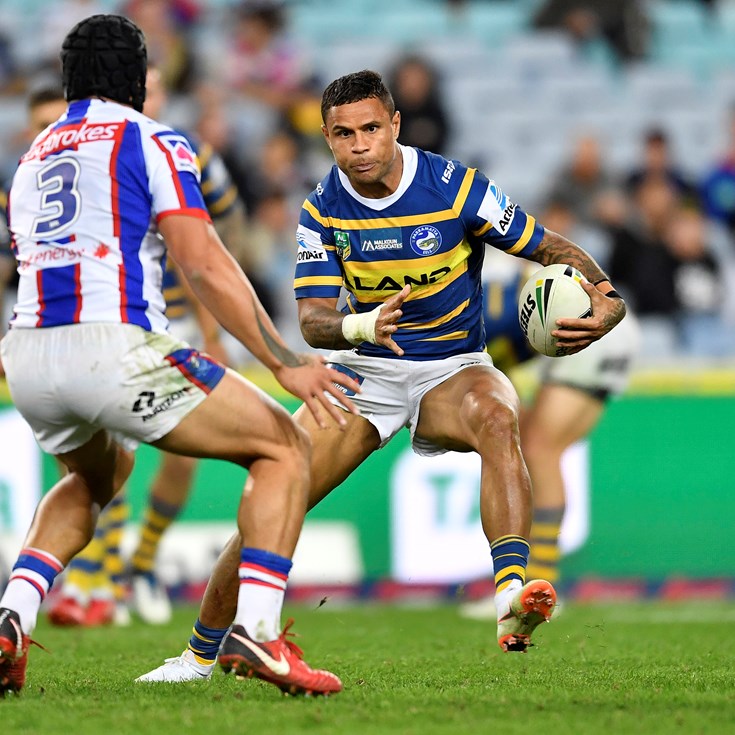 Eels v Knights in photos